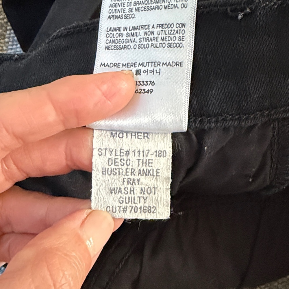 MOTHER The Mid Rise Dazzler Ankle Jeans Not Guilty Black Size 30 - Picture 8 of 9